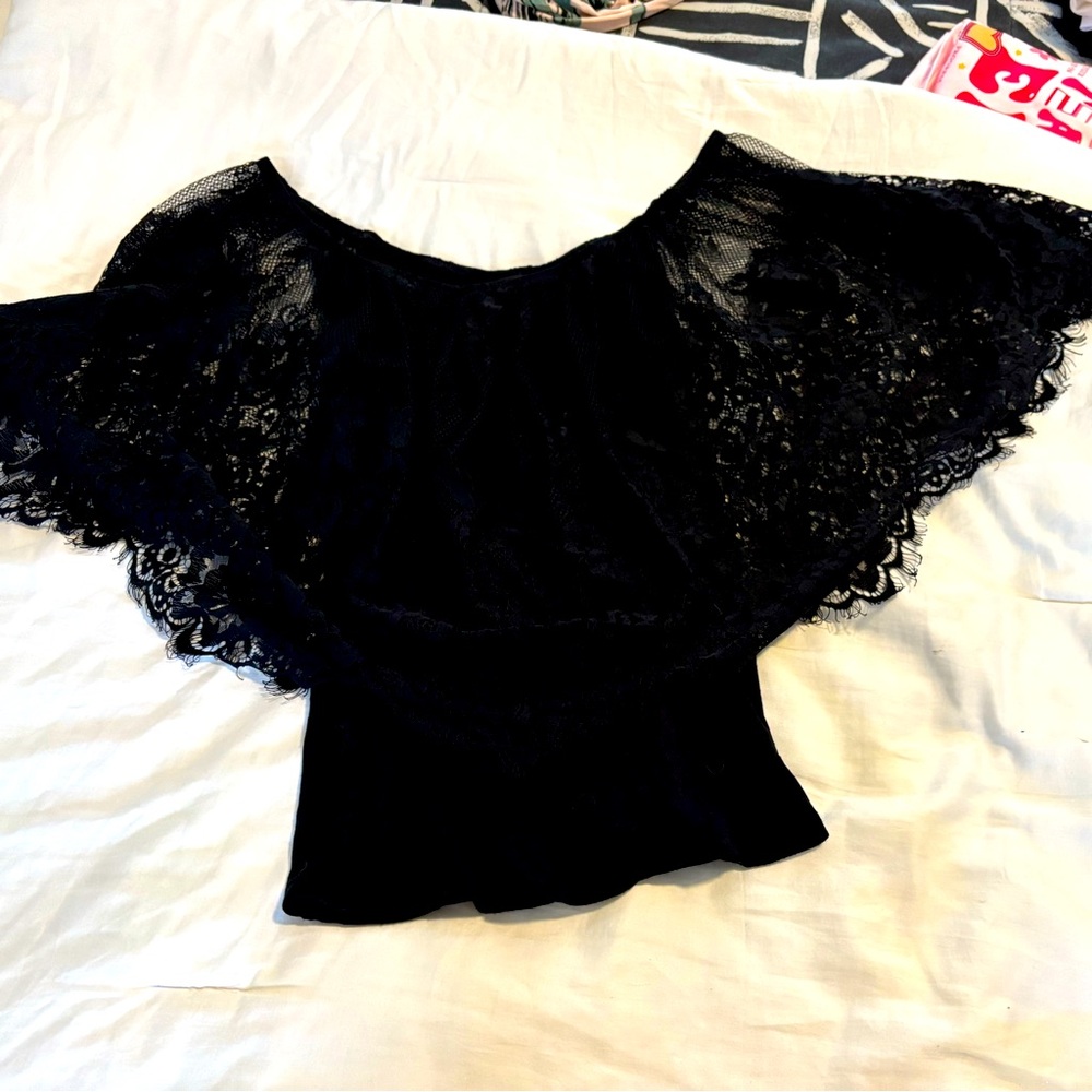 Thalia Macy’s lace overlay tshirt